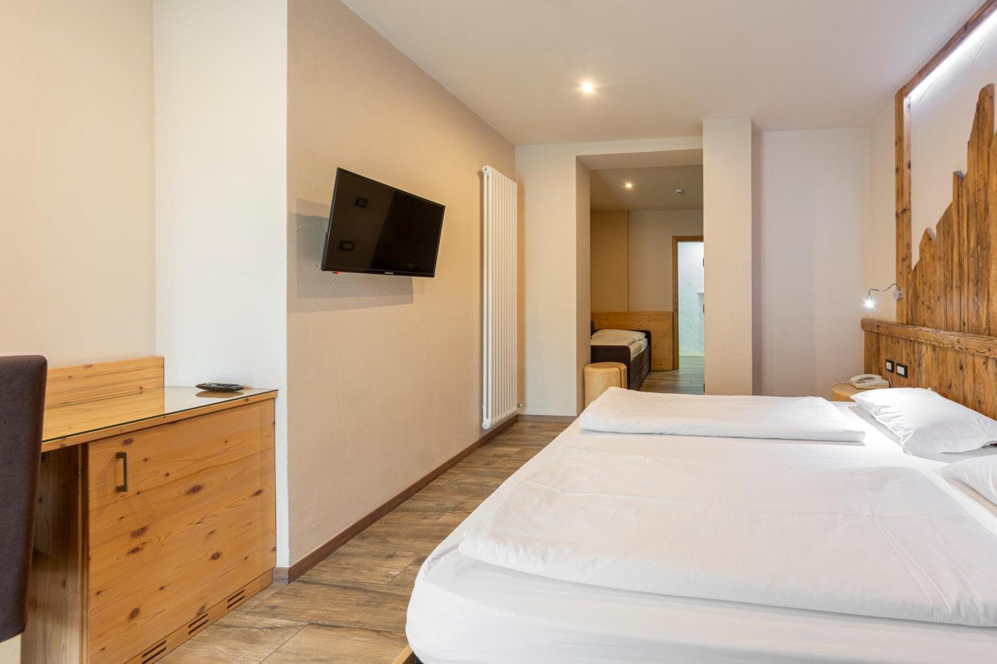 Park Hotel Avisio โซรากา ภายนอก รูปภาพ