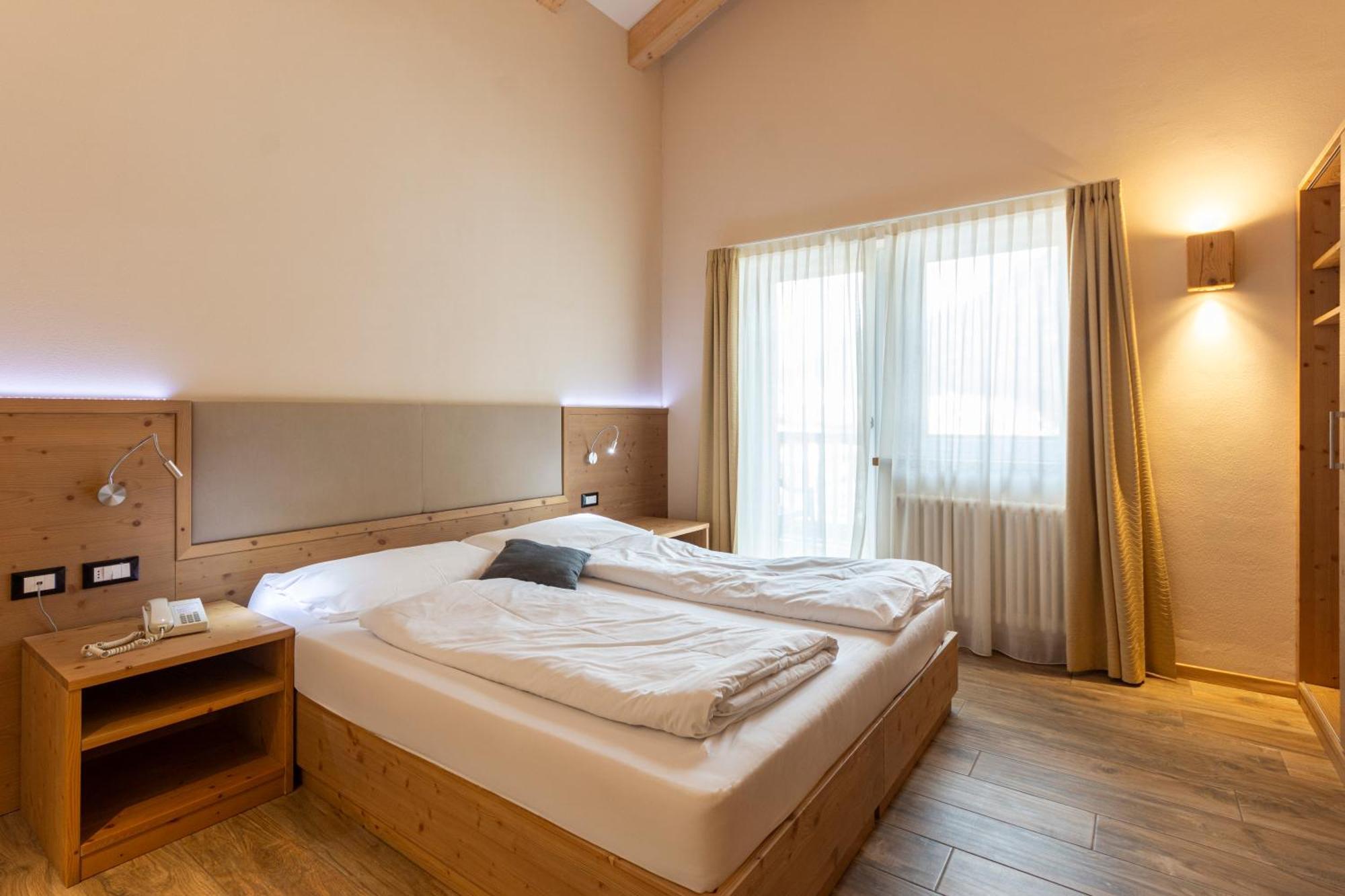 Park Hotel Avisio โซรากา ภายนอก รูปภาพ